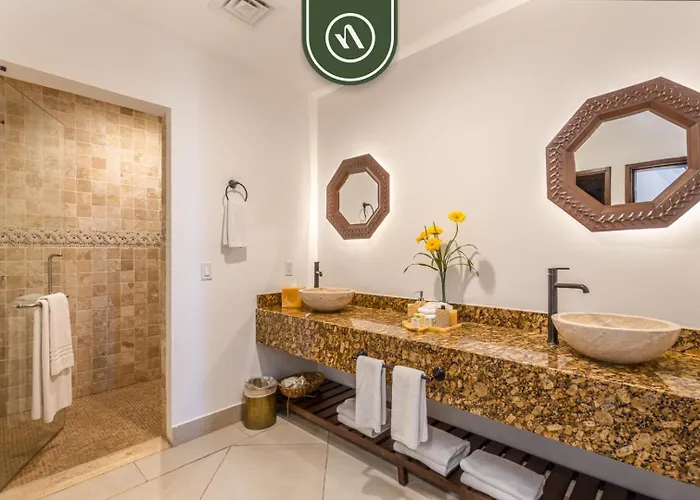 Two Bdrm With Private Terrace - Ocean View - Pool Сasa de vacaciones *